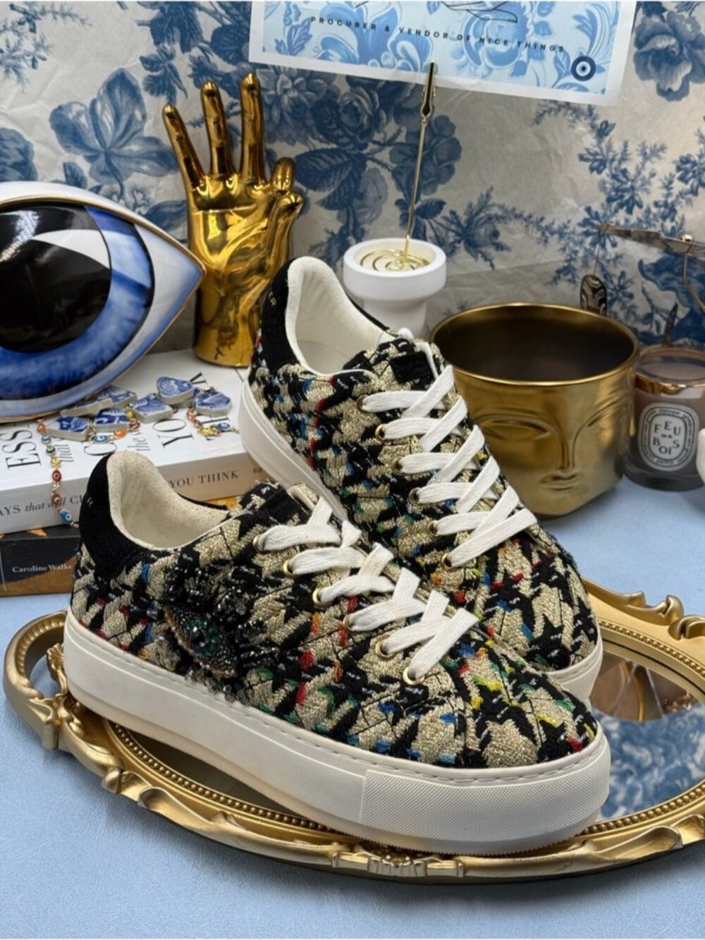 🆕 KURT GEIGER LONDON 🧿 NWOB Laney Eye Gold Rainbow Tweed Sneaker, Sz 37 US 7